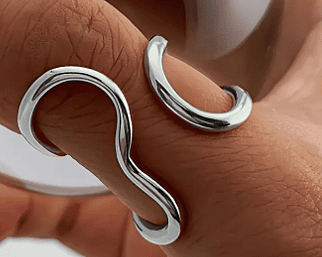 Asymmetrical Wave Ring