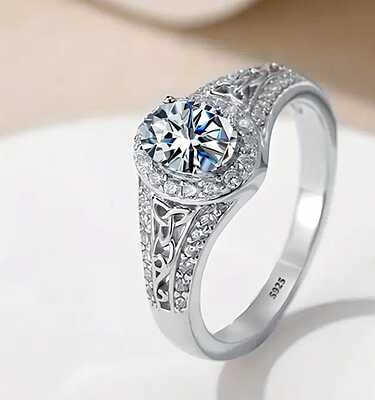 Women's Silver-Plated Sterling Silver Ring with Oval Cubic Zirconia